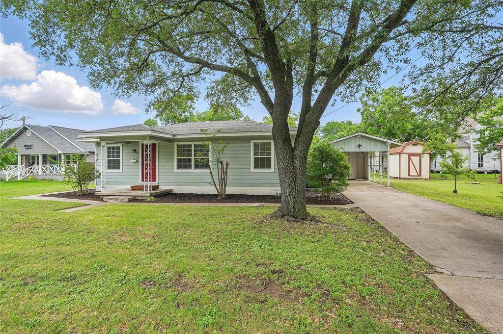 Anna, TX 75409,112 W Hackberry Lane