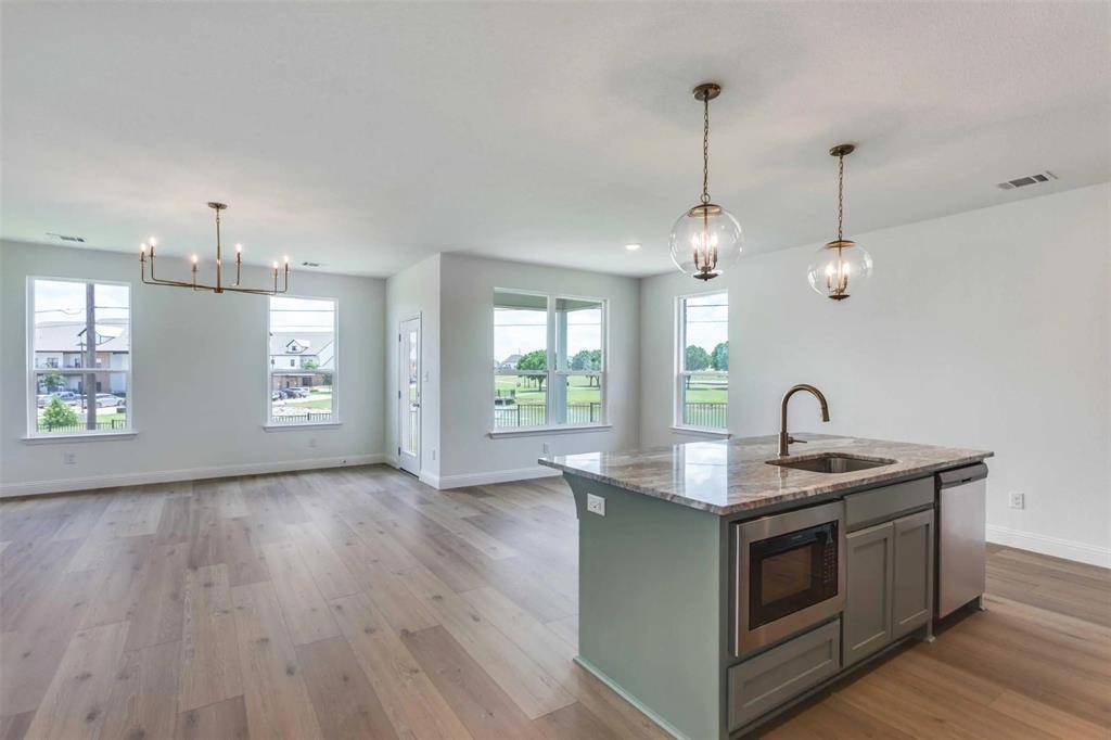 Justin, TX 76247,304 Ridge Drive