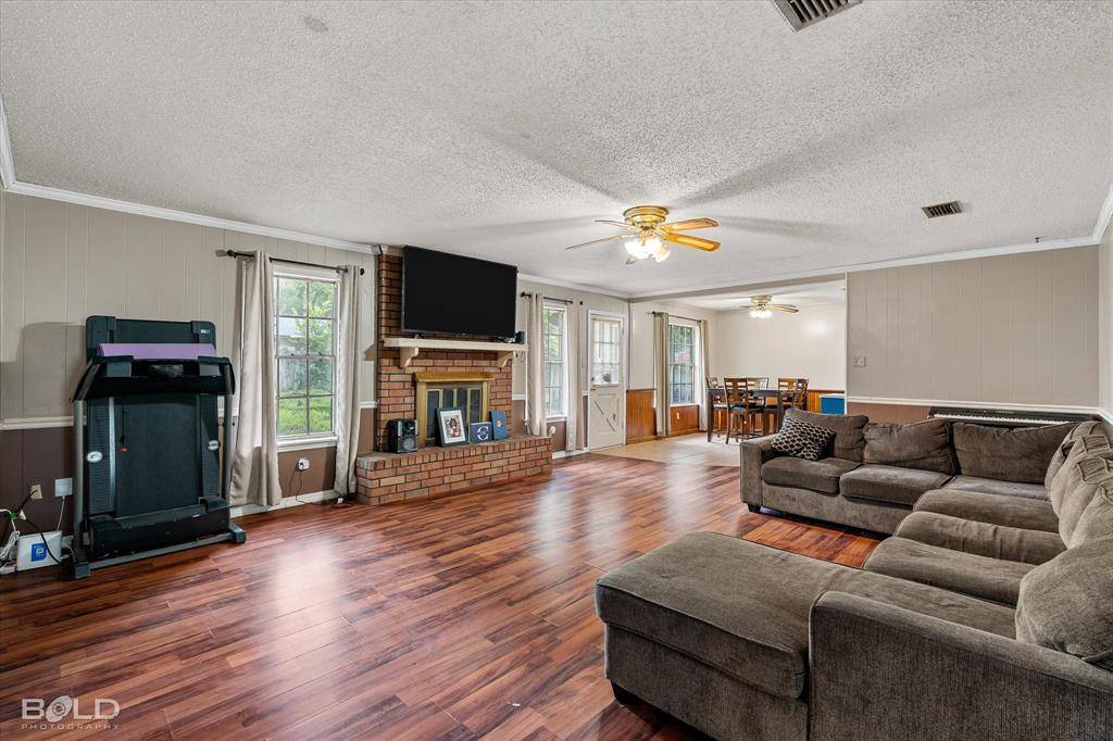 Shreveport, LA 71118,8823 Kensington Drive
