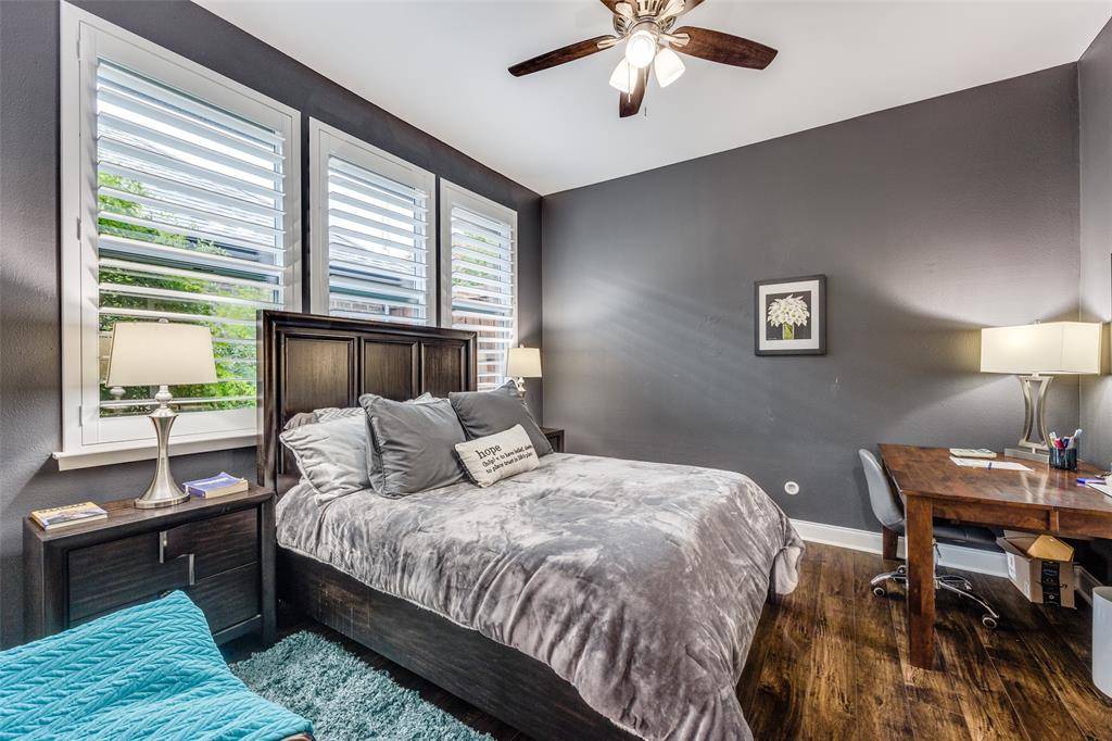 Dallas, TX 75240,6222 TWIN OAKS Circle