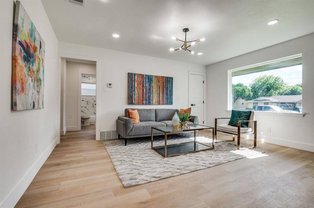 Dallas, TX 75232,7826 Woodshire Drive