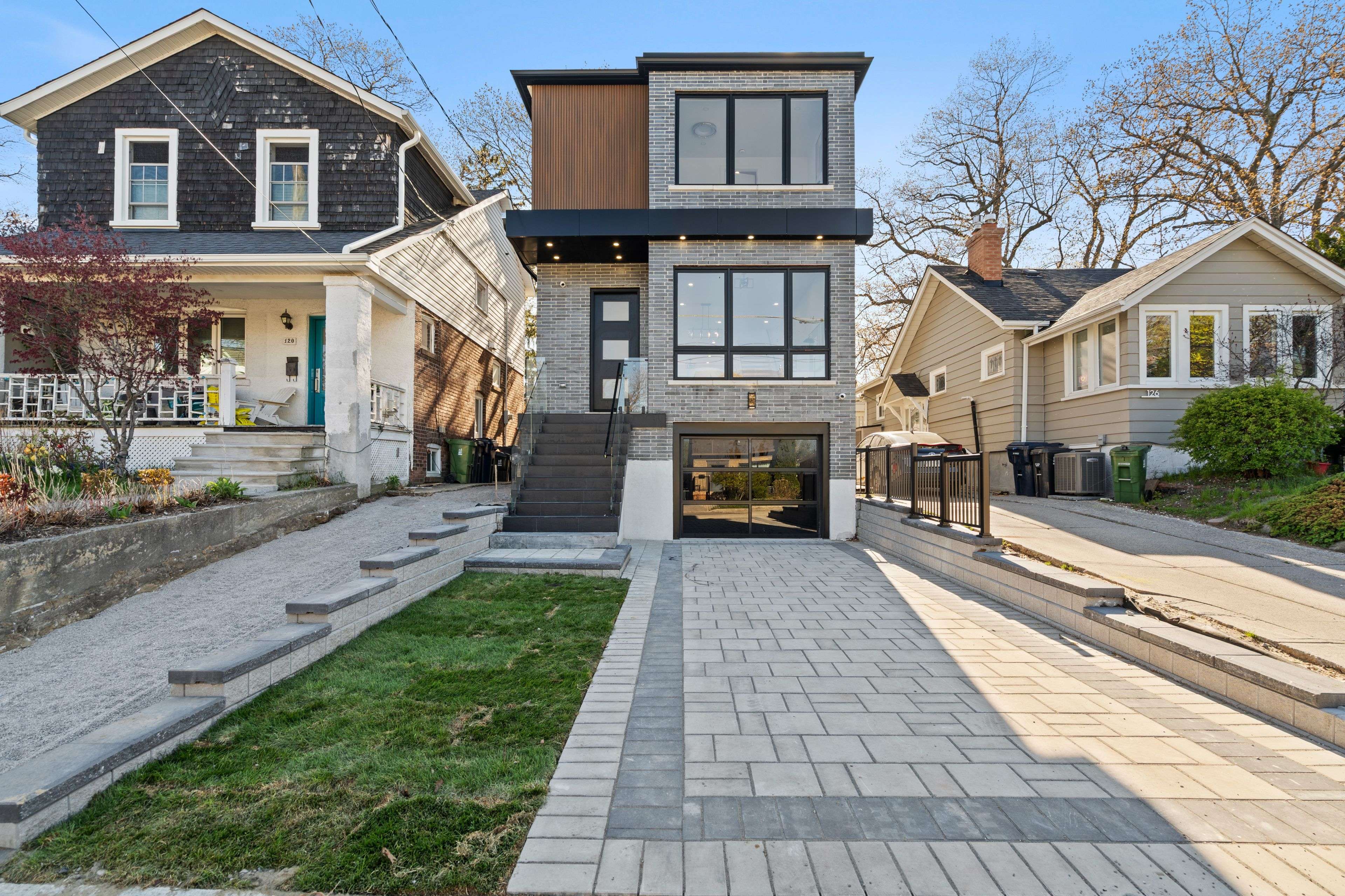 Toronto E06, ON M1N 2Z4,122 Warden AVE