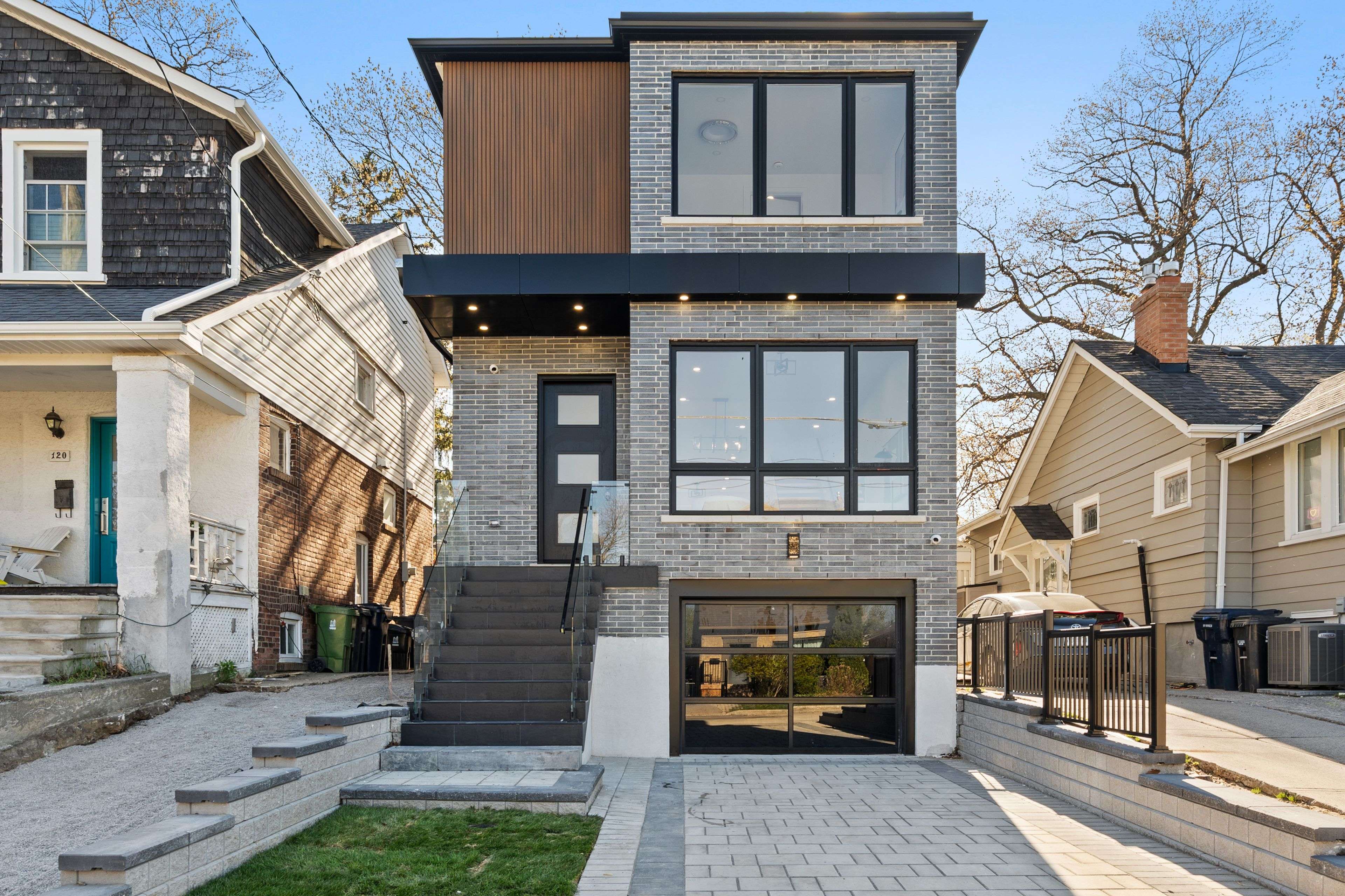 Toronto E06, ON M1N 2Z4,122 Warden AVE