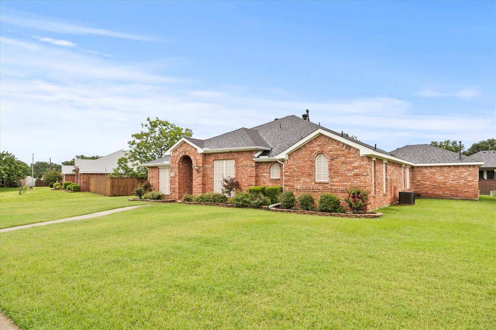 Mesquite, TX 75181,2918 Beau Drive