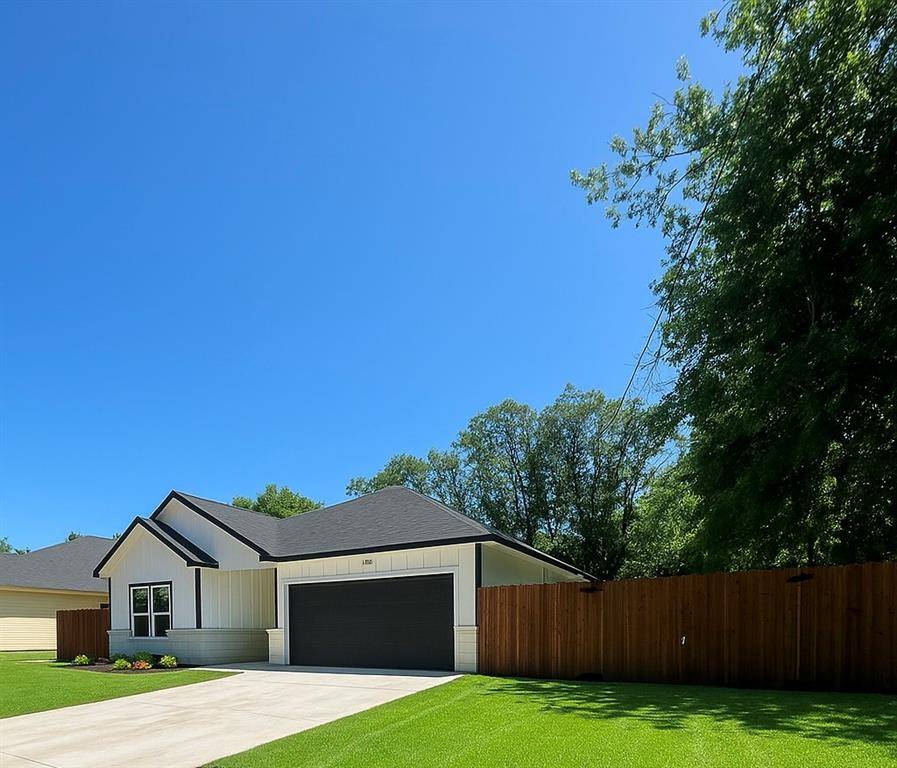 Gainesville, TX 76240,1520 Harris Street