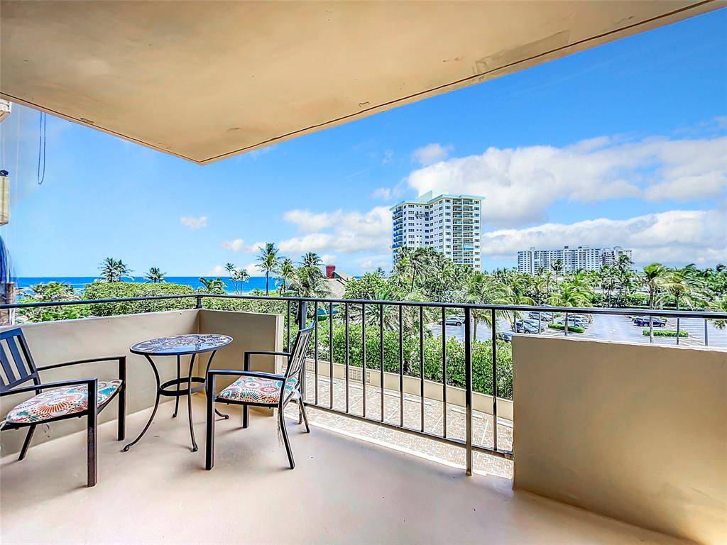 Lauderdale By The Sea, FL 33062,2000 S Ocean Blvd #3L