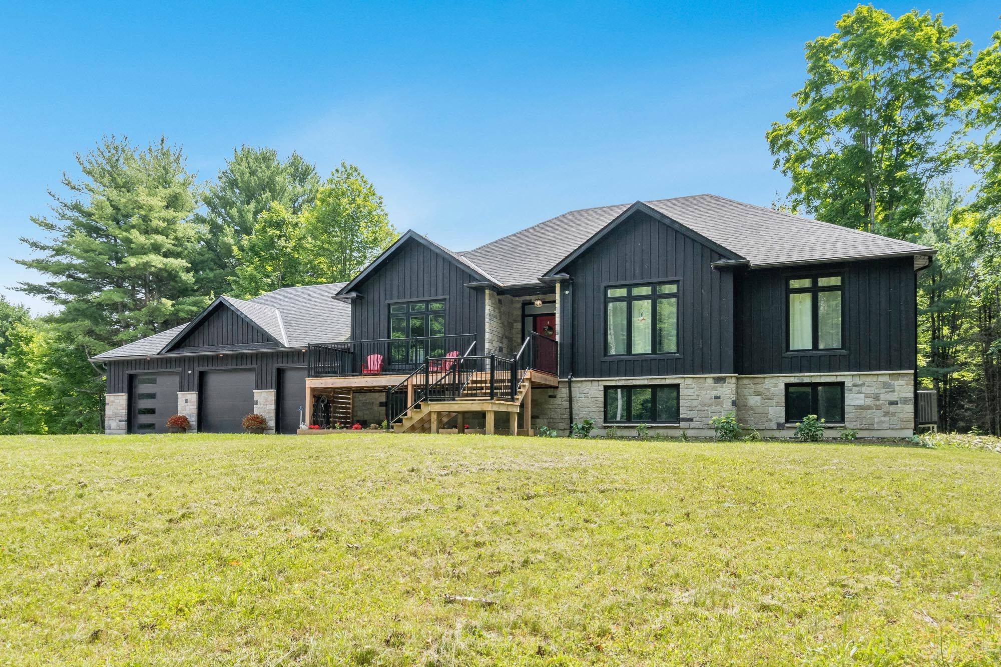 Oro-medonte, ON L0K 1E0,151 Mount Saint Louis RD E