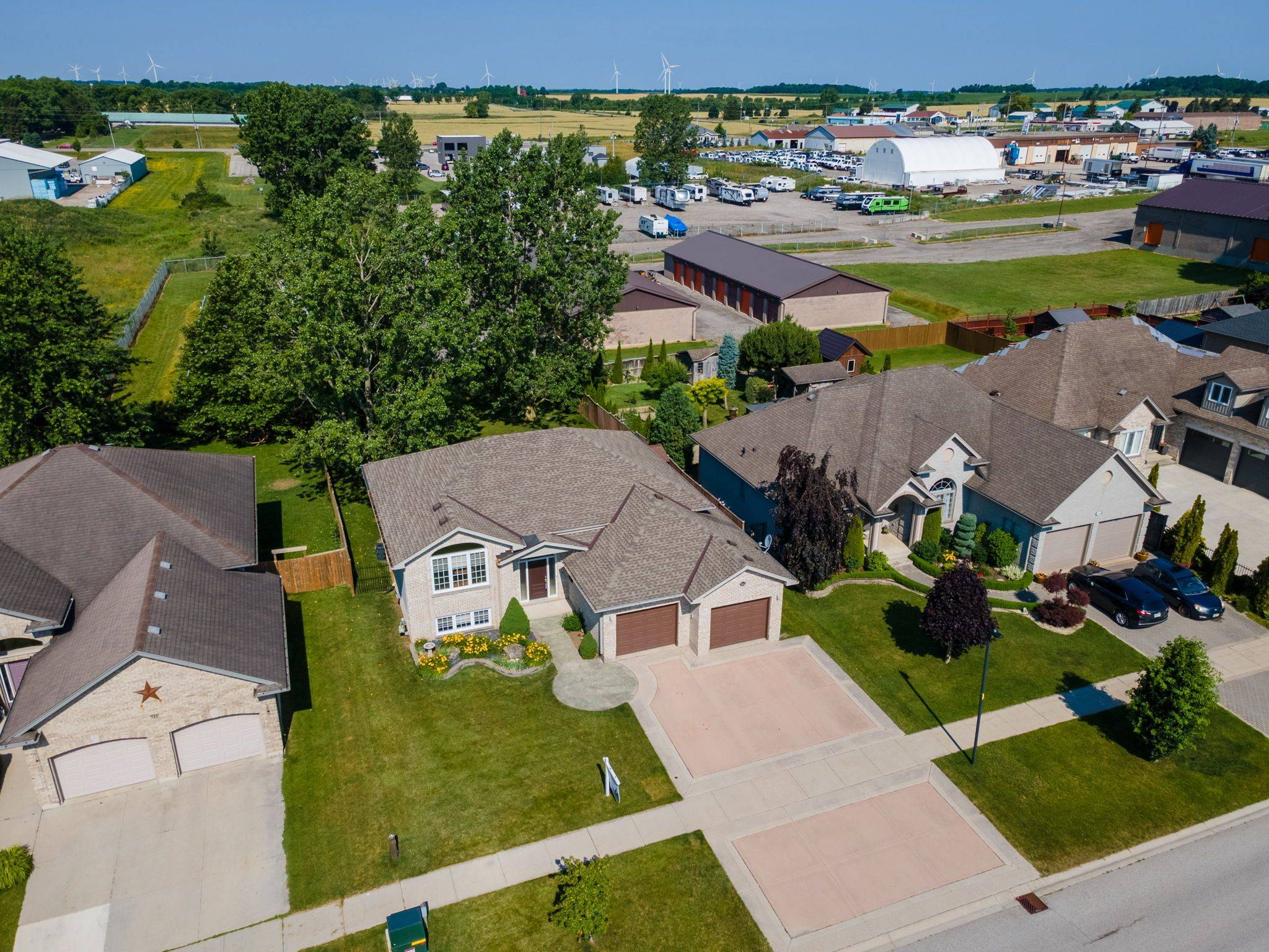 Strathroy-caradoc, ON N7G 4L2,544 Darcy DR