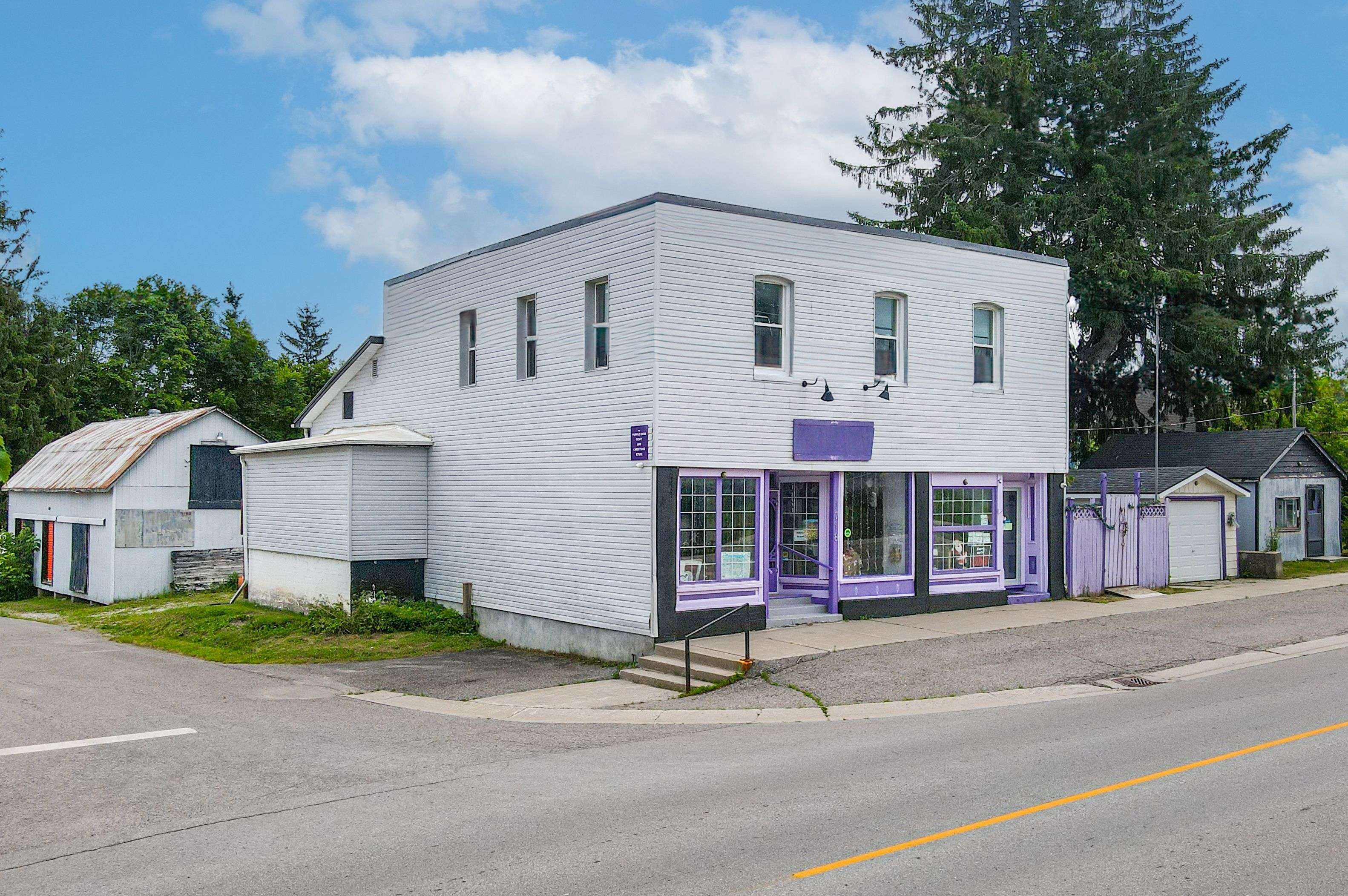 Kawartha Lakes, ON K0M 2B0,1718 Kirkfield RD