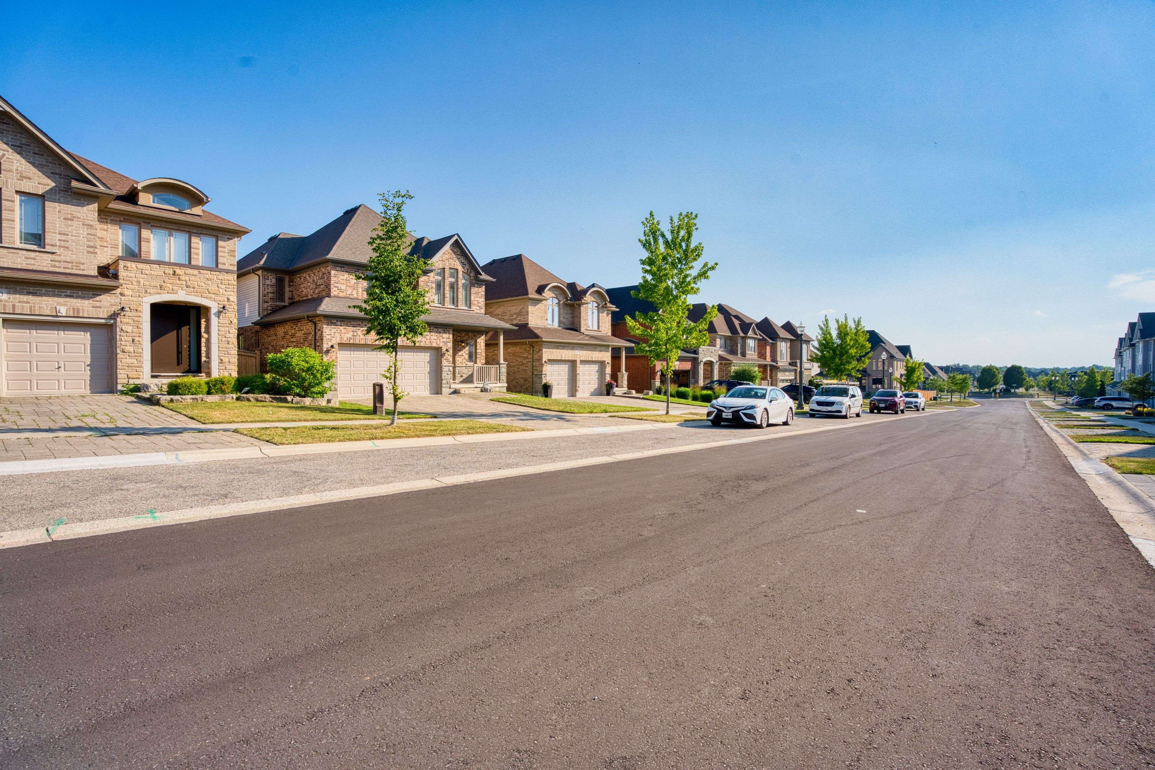 London North, ON N6G 0P4,2362 Callingham DR
