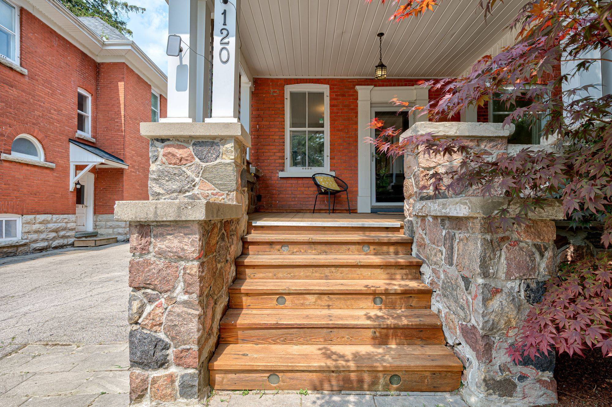 Stratford, ON N5A 6K9,120 John ST N