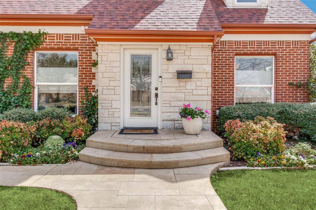 Dallas, TX 75206,5730 Winton Street