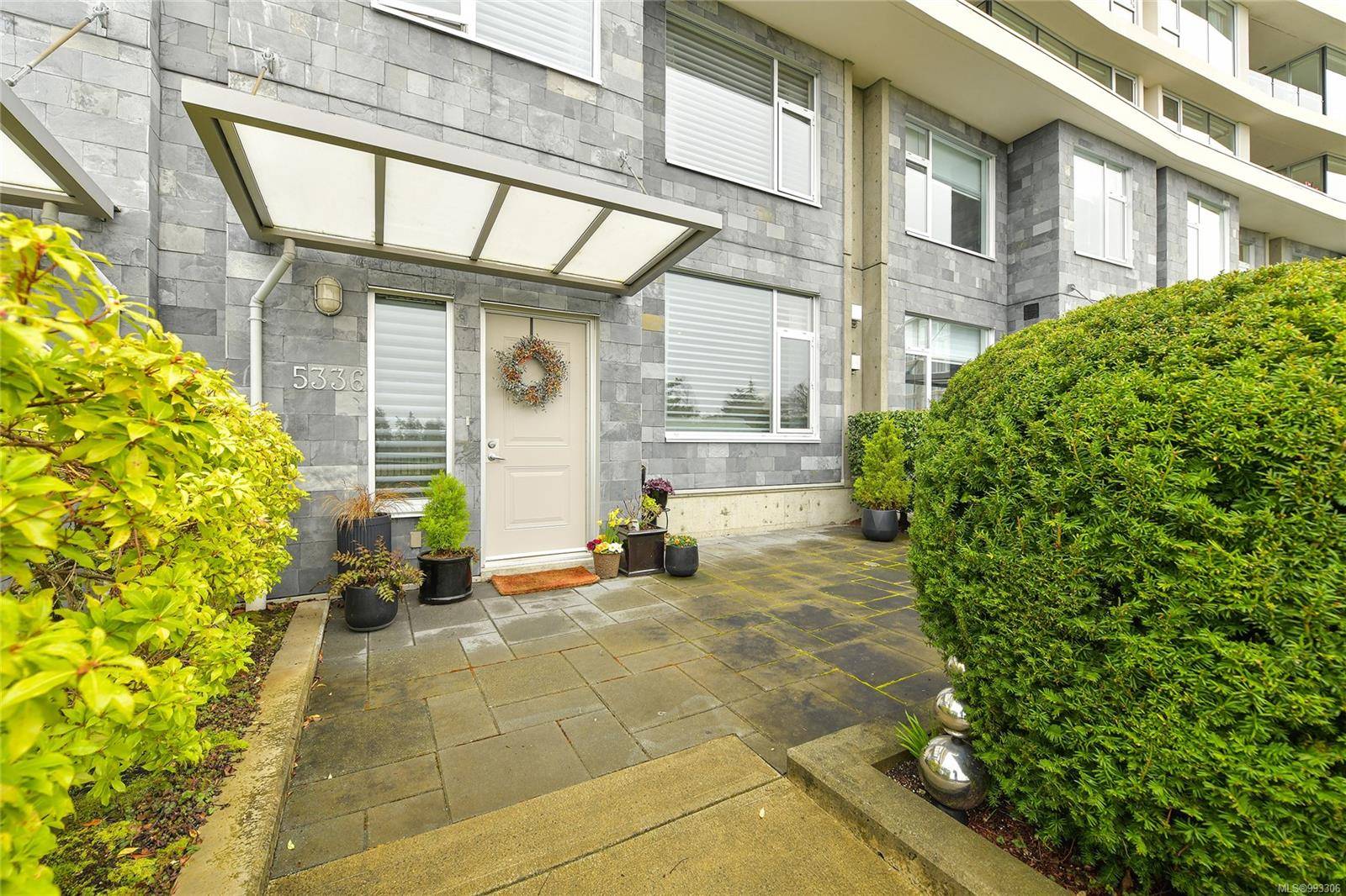 Saanich, BC V8Y 3H8,5336 Sayward Hill Cres
