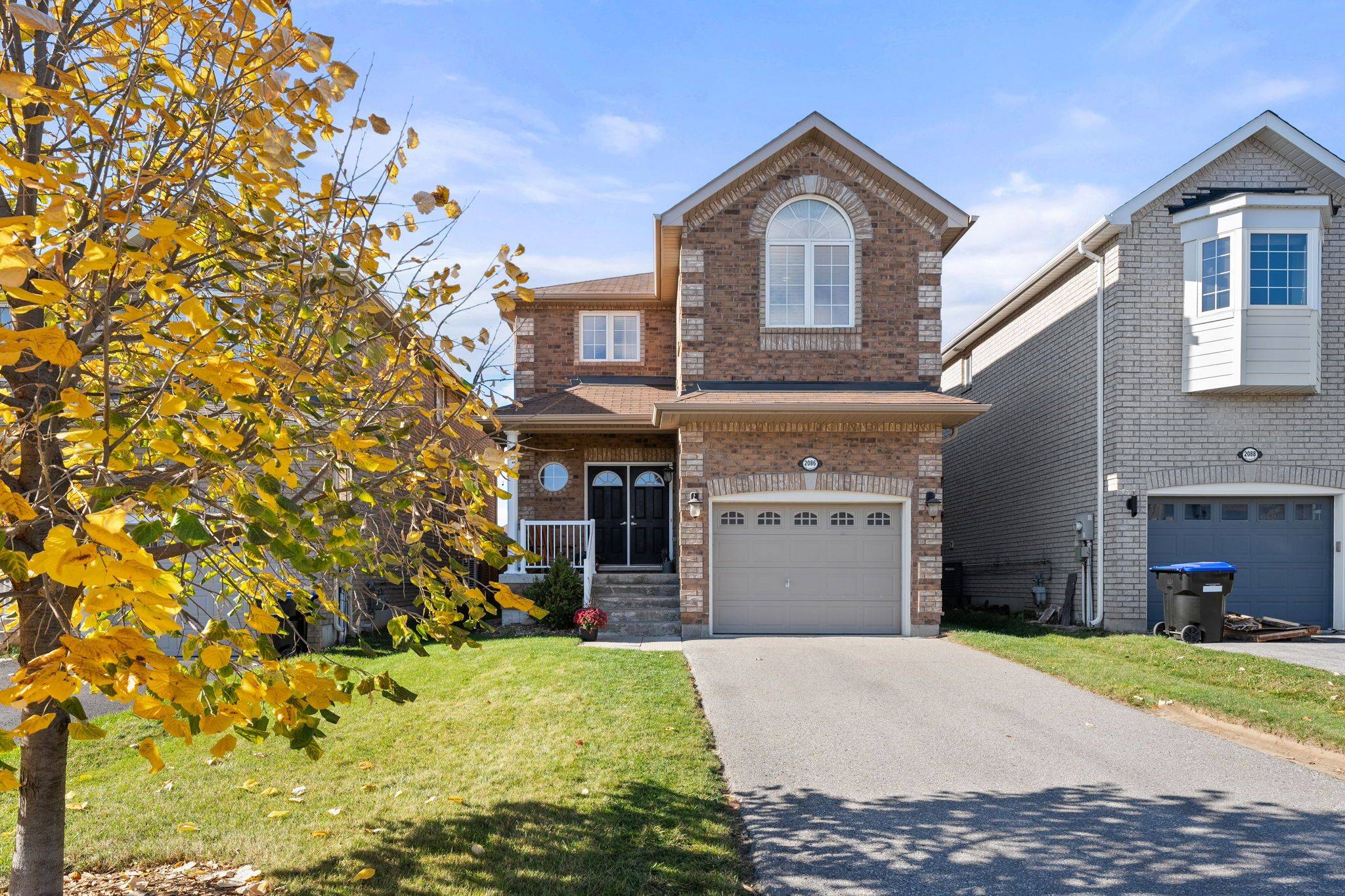 Innisfil, ON L9S 4B7,2086 Galloway ST
