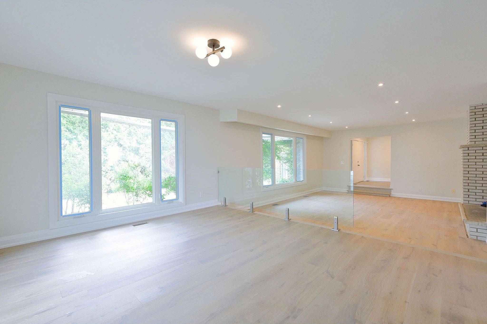 King, ON L3Y 4V9,18545 Keele ST