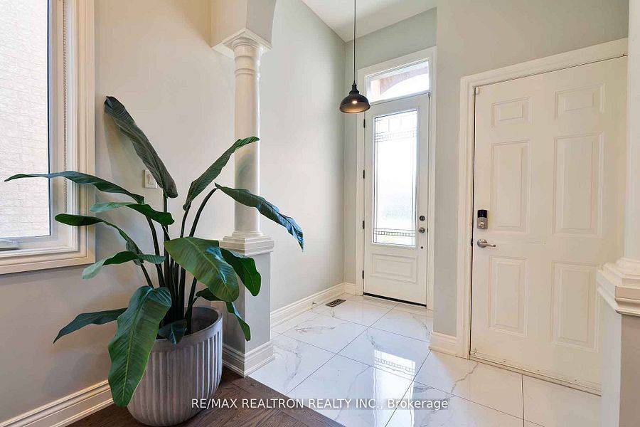 Vaughan, ON L6A 2K3,121 Broomlands DR