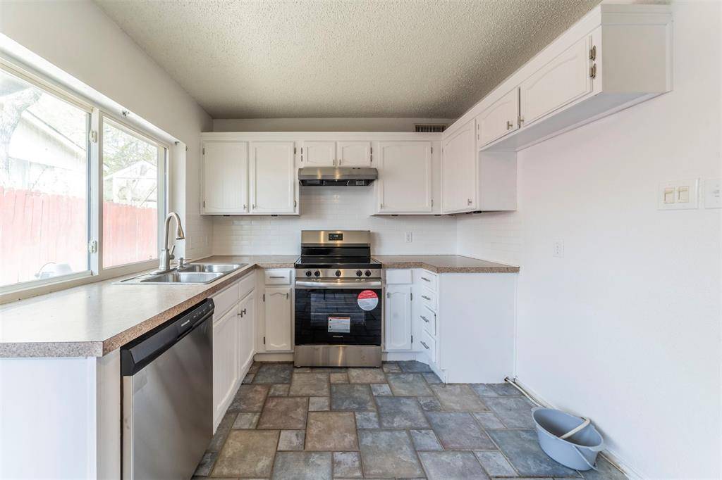 Duncanville, TX 75137,635 Southwood Court