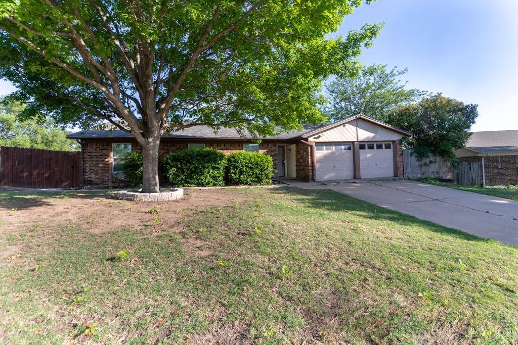 Fort Worth, TX 76133,5321 Weddington Court