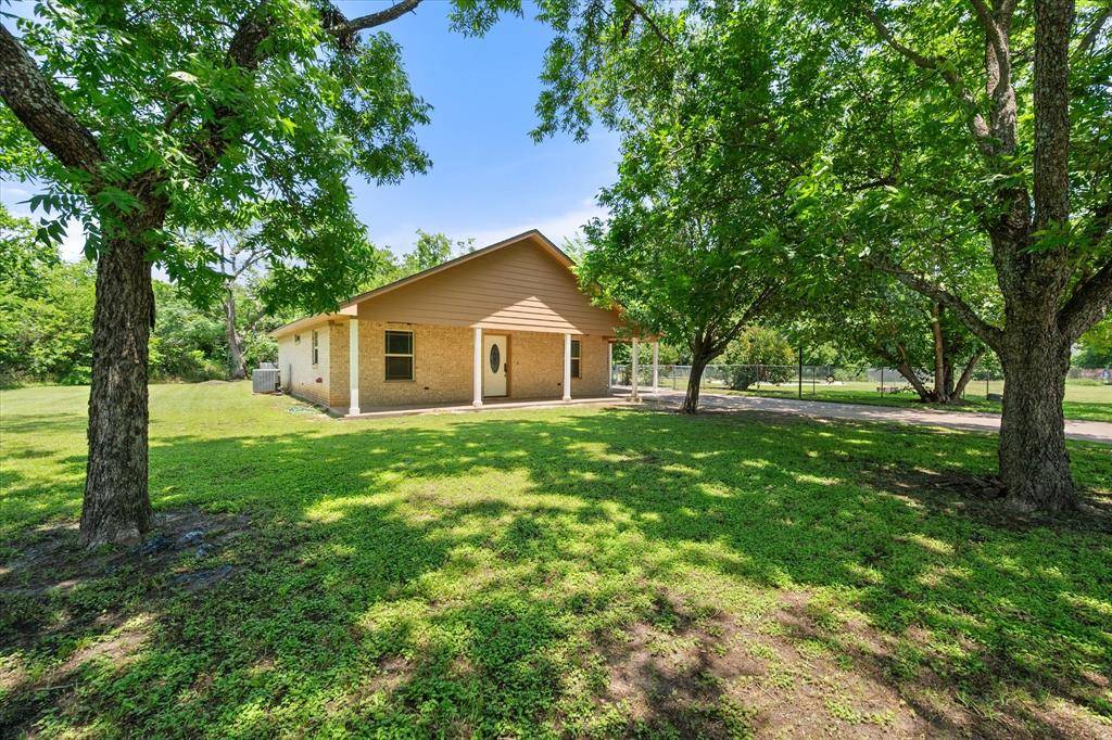 Kerens, TX 75144,604 Donna Circle