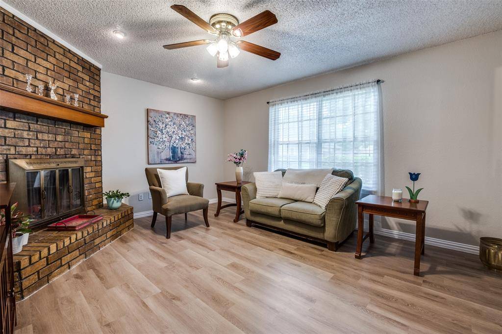 Arlington, TX 76011,408 Hallmark Drive