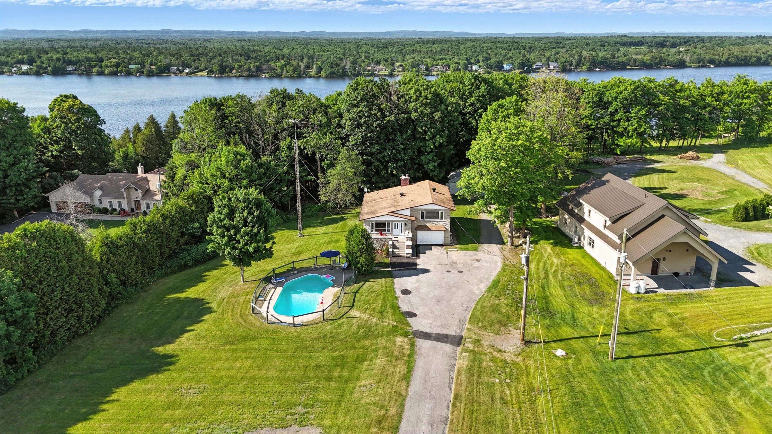 East Hawkesbury, ON K6A 2R2,2505 Front RD