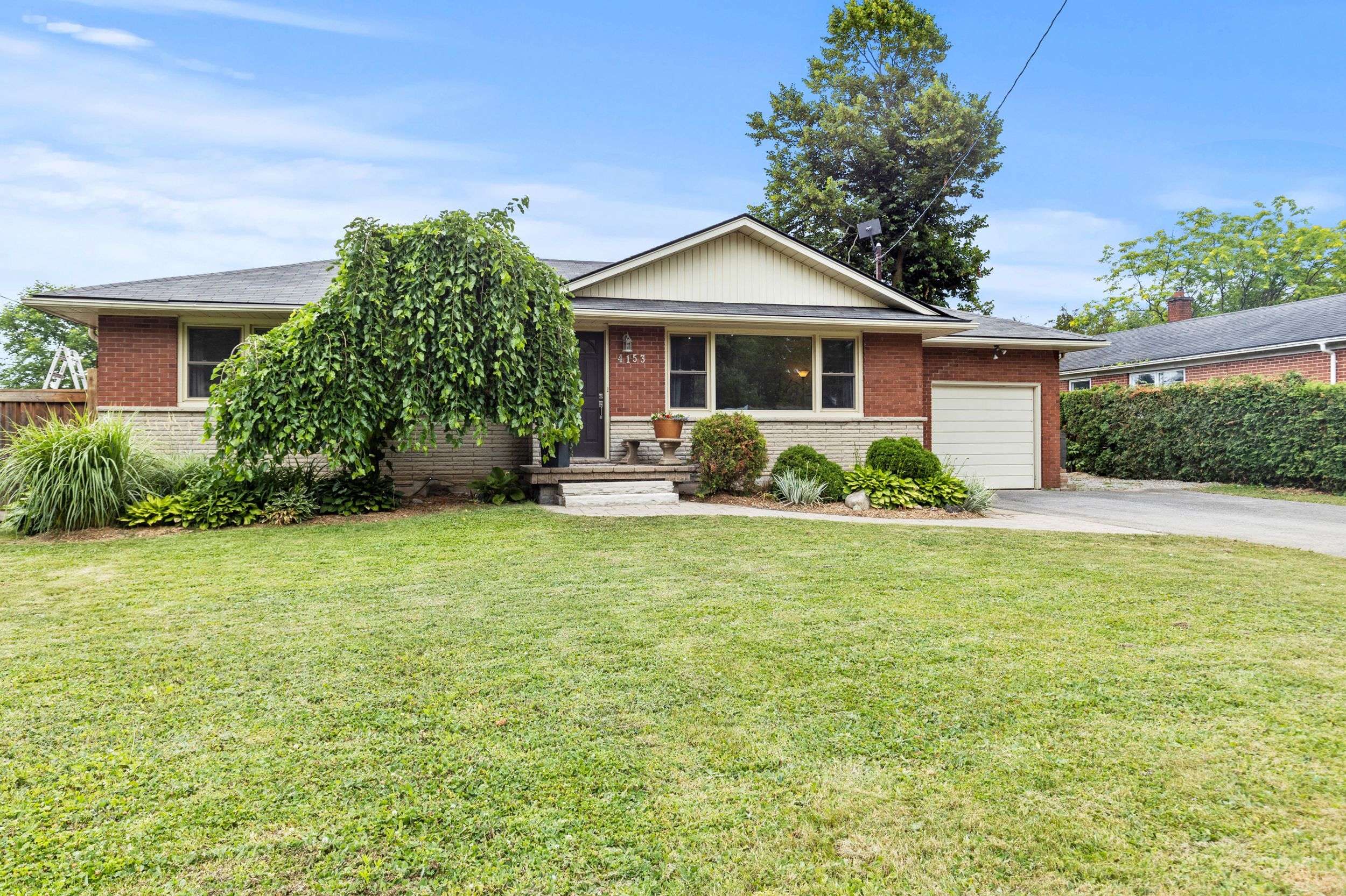 Lincoln, ON L0R 1B6,4153 Aberdeen RD