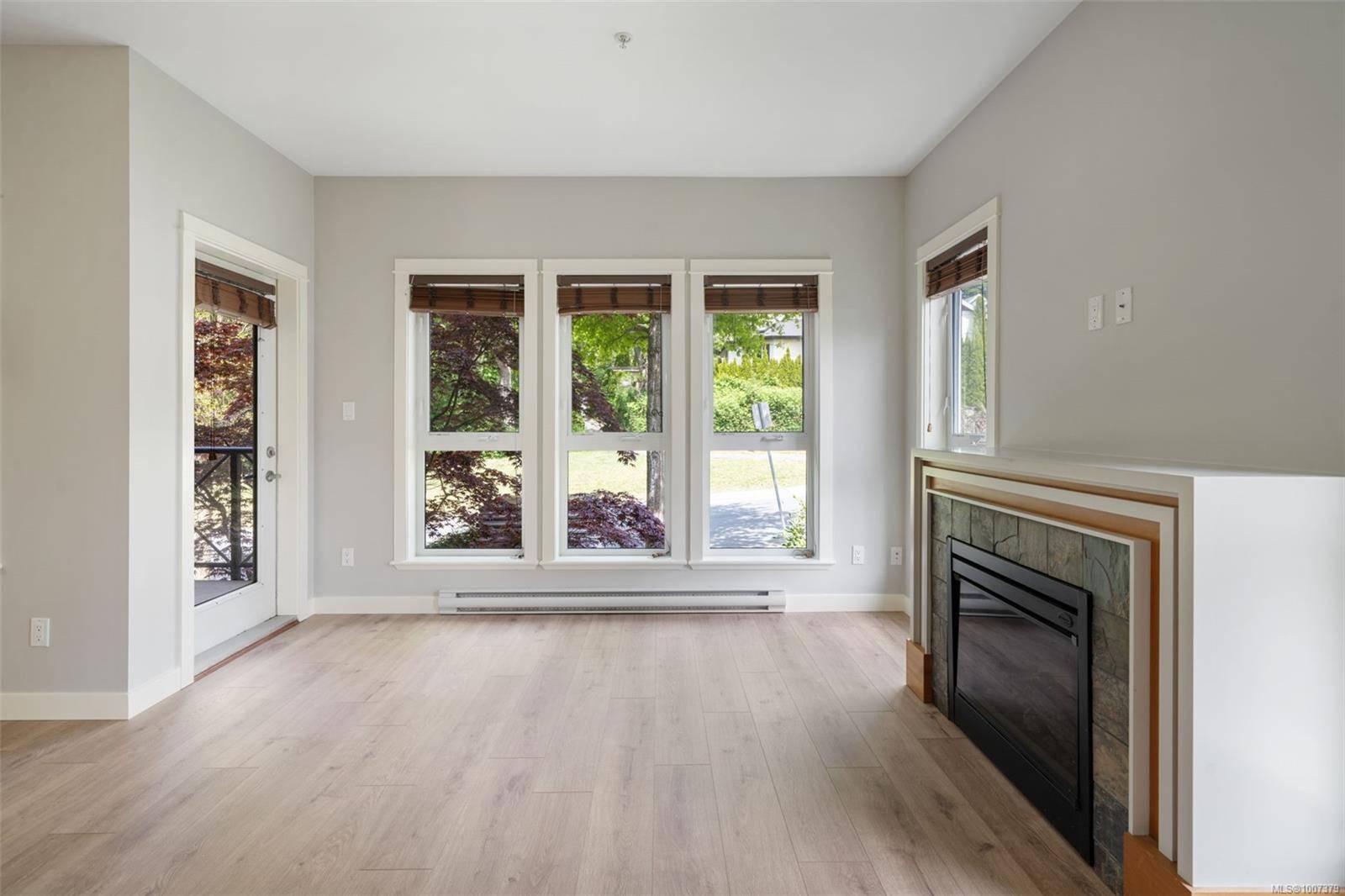 View Royal, BC V9B 0H7,201 Nursery Hill Dr #210
