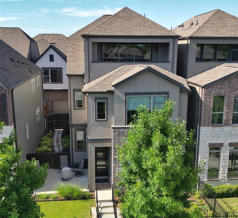 Dallas, TX 75231,7112 Amber Grove Court