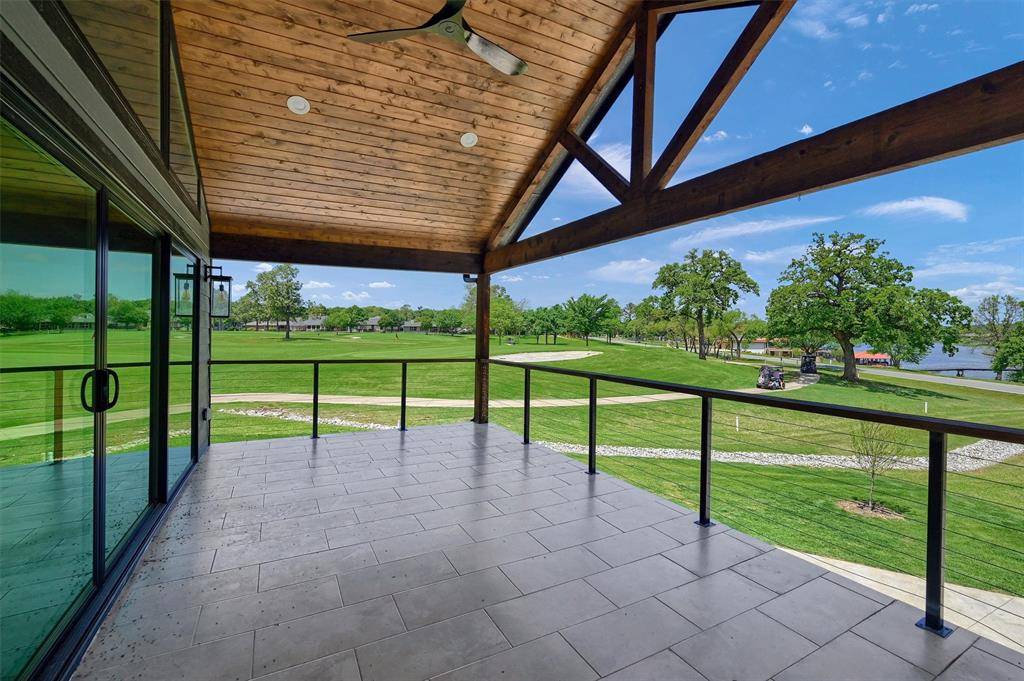 Lake Kiowa, TX 76240,1124 Kiowa Drive W