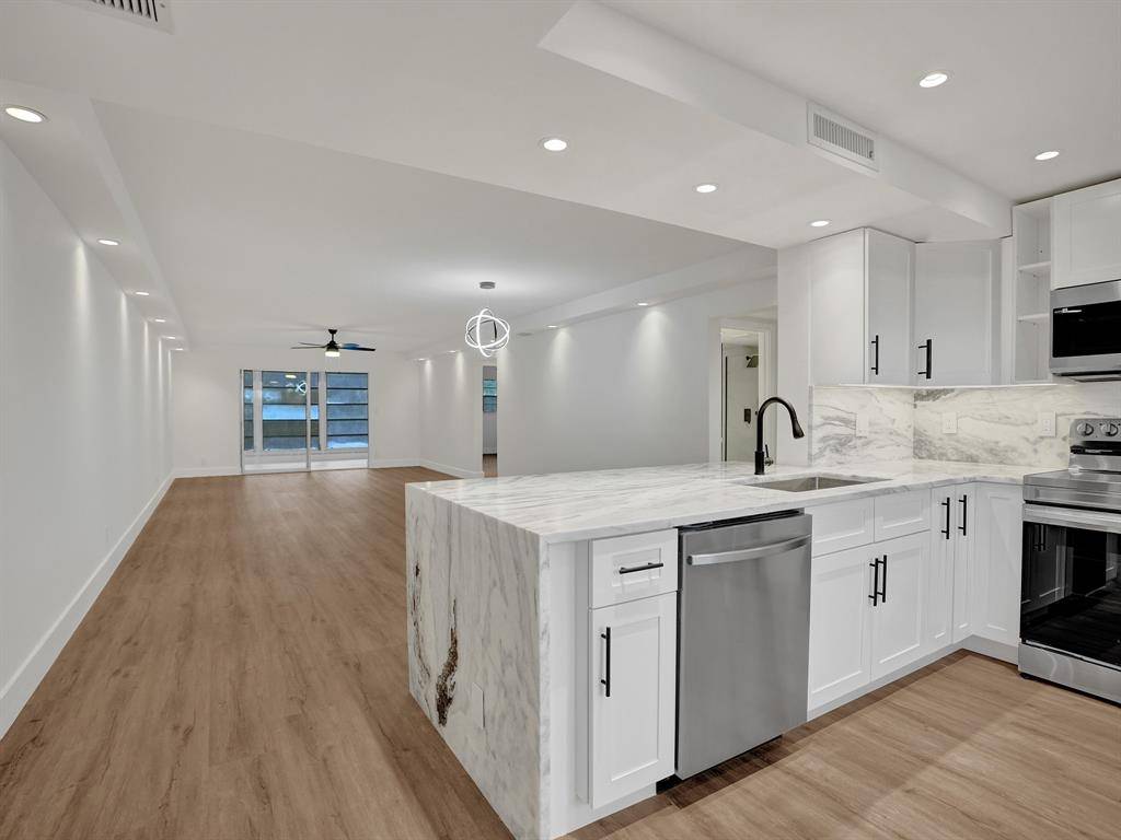 Coconut Creek, FL 33066,3305 Aruba Way #O4