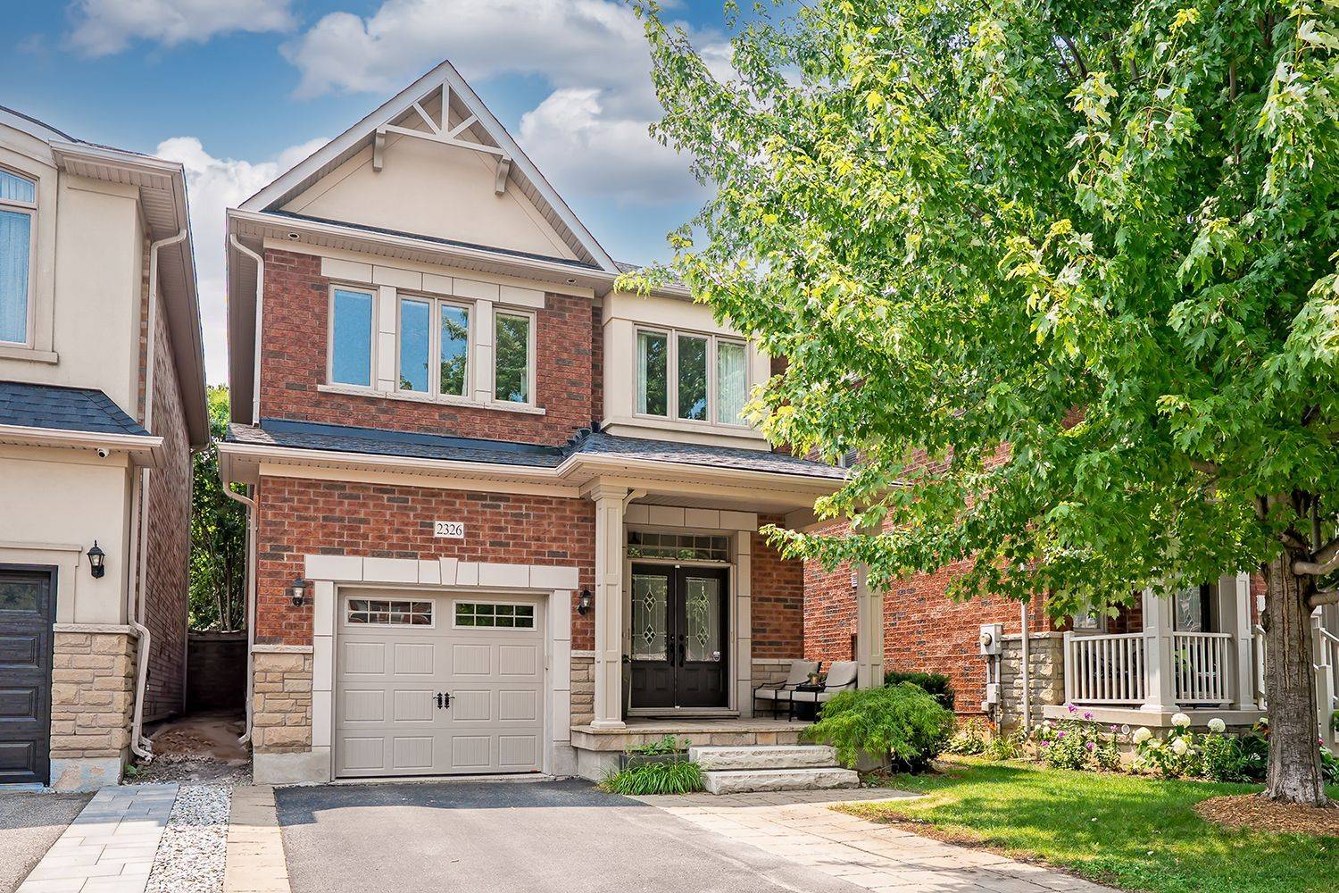 Oakville, ON L6M 0H3,2326 Kwinter RD