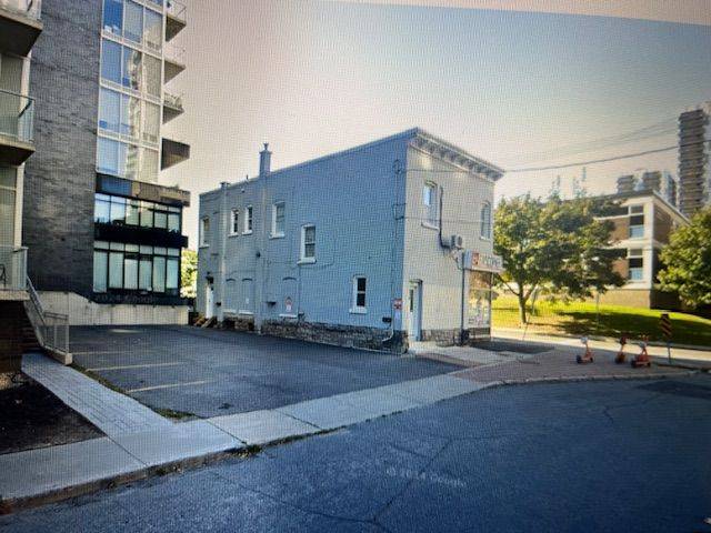 Ottawa Centre, ON K1R 5Z4,245 Bay ST