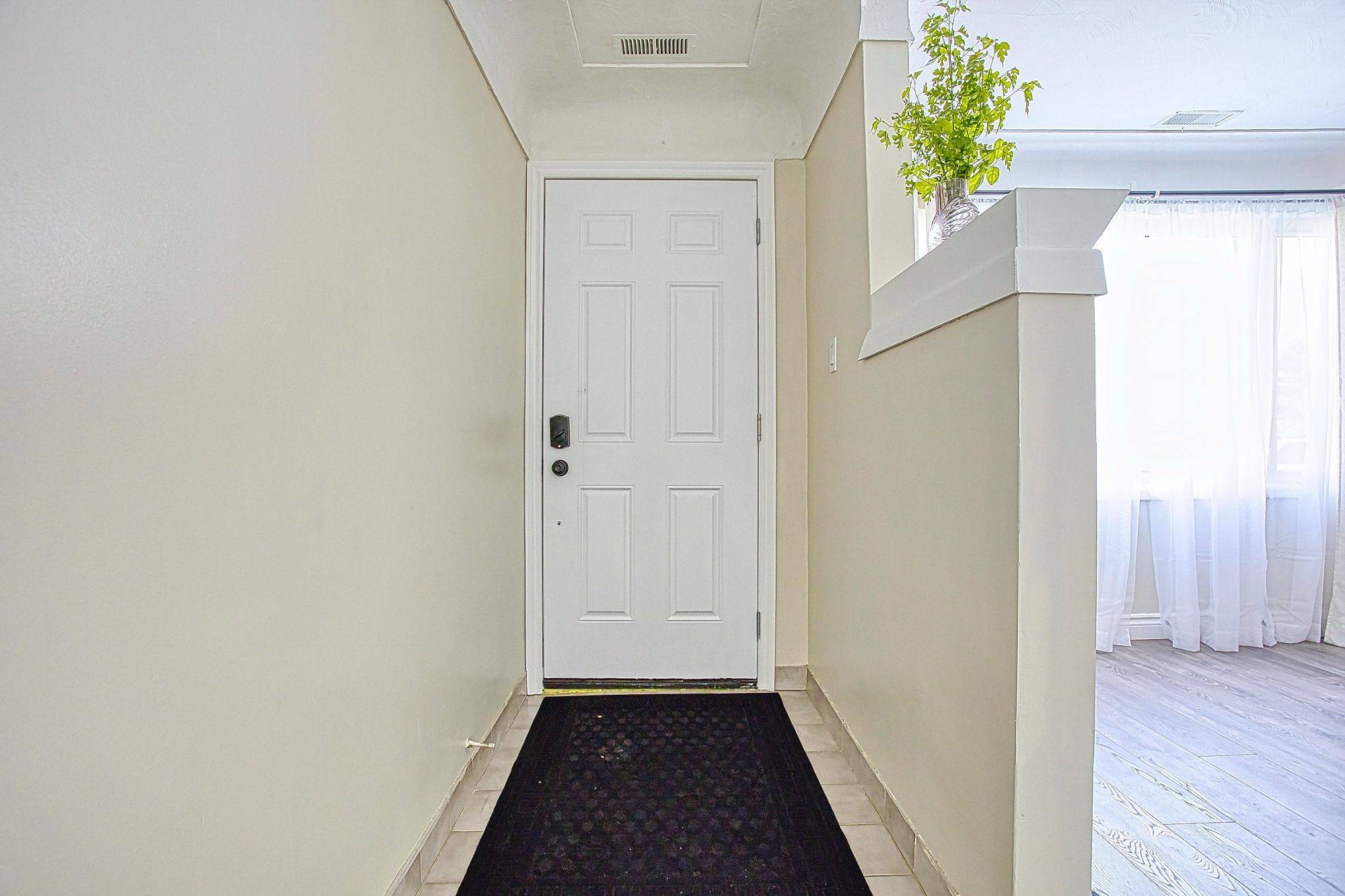 Hamilton, ON L8E 2J3,329 Margaret AVE