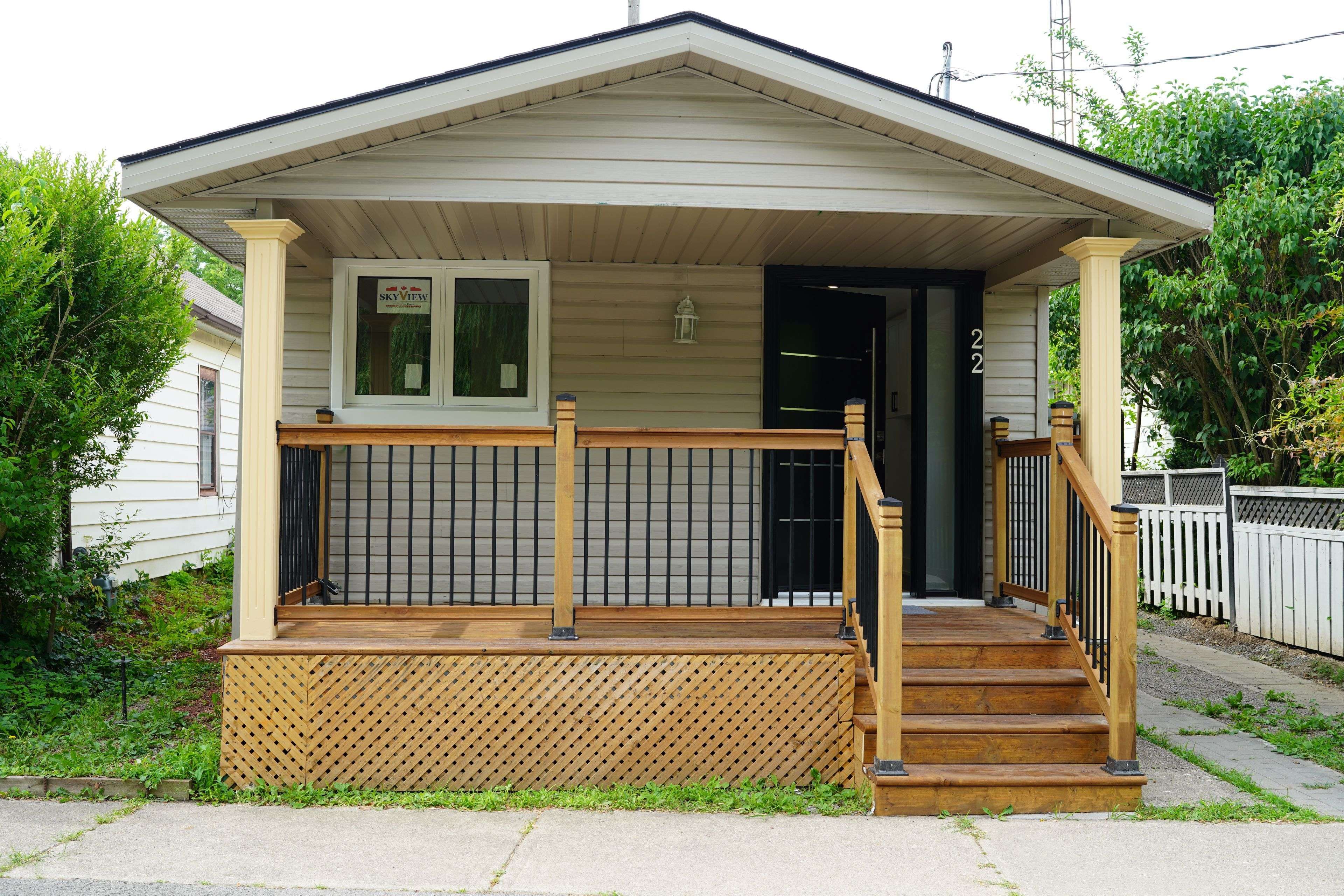 St. Catharines, ON L2S 1L4,22 Shickluna ST
