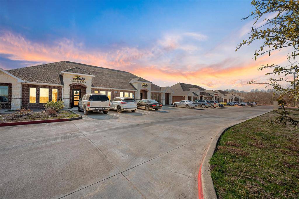 Rowlett, TX 75089,8112 Liberty Grove Road #400