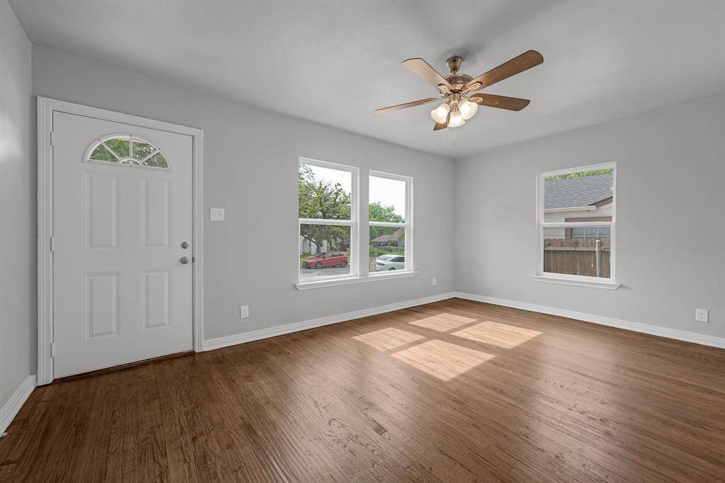 Fort Worth, TX 76110,3329 8th Avenue