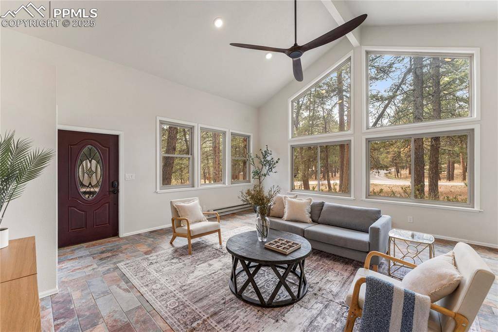 Colorado Springs, CO 80908,3815 Highview DR