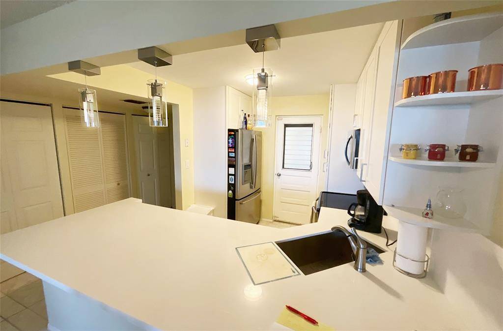 Boca Raton, FL 33487,6461 NW 2nd Ave #5090