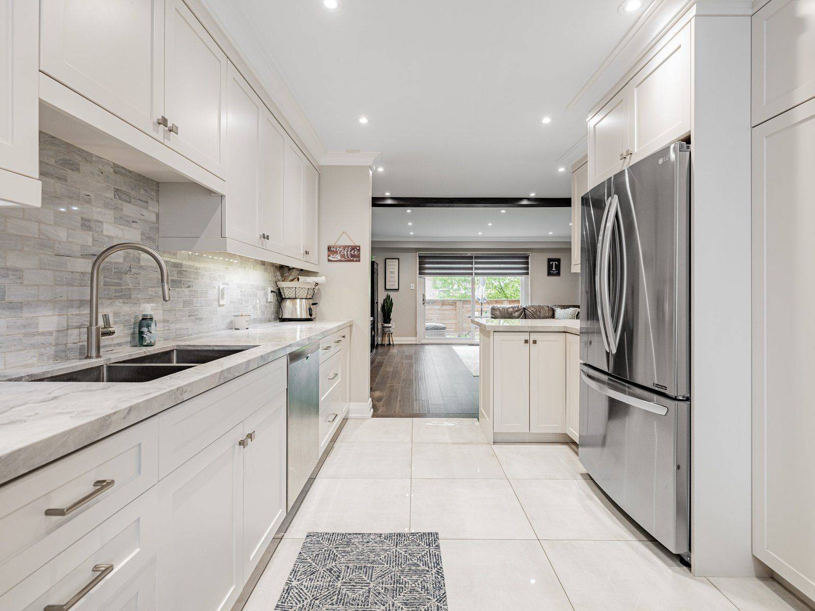 Vaughan, ON L4L 2T1,213 Woodbridge AVE