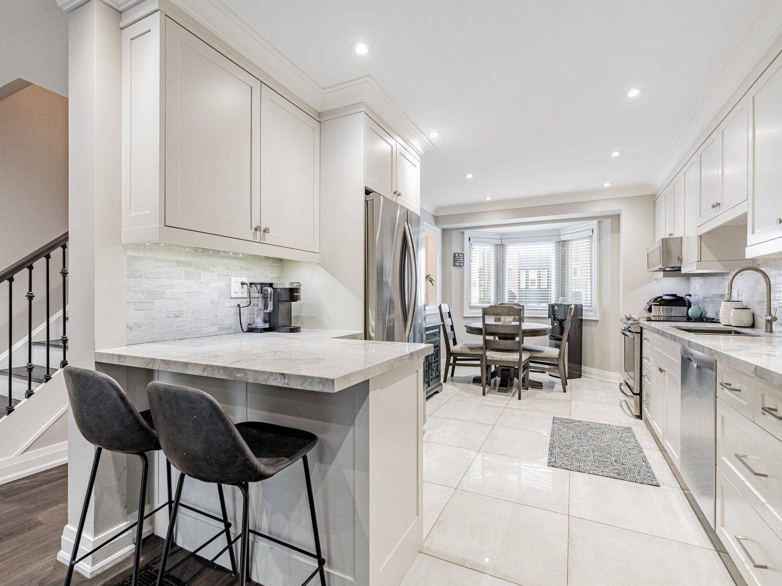 Vaughan, ON L4L 2T1,213 Woodbridge AVE
