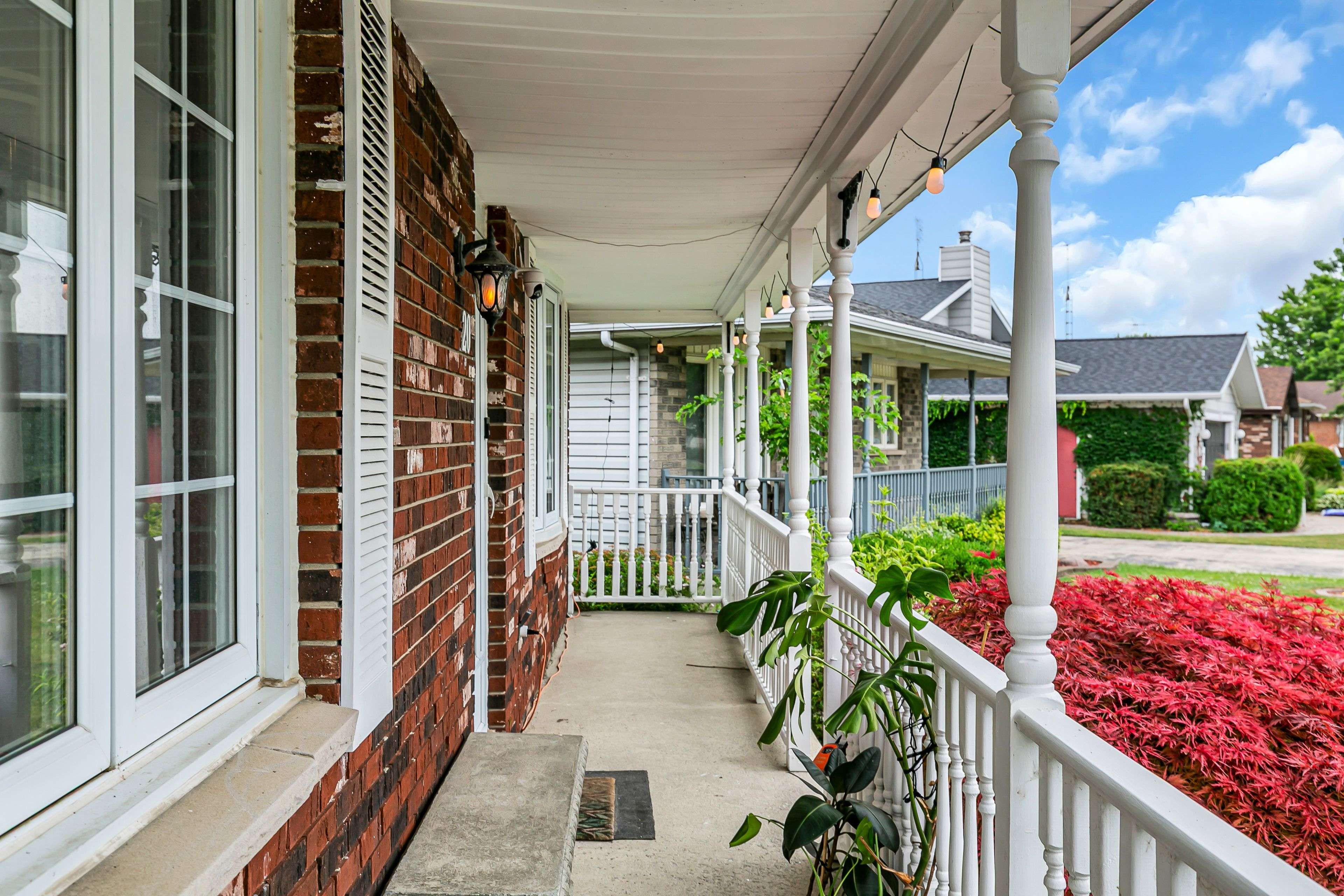 Chatham-kent, ON N0P 2L0,20 Athlone RD