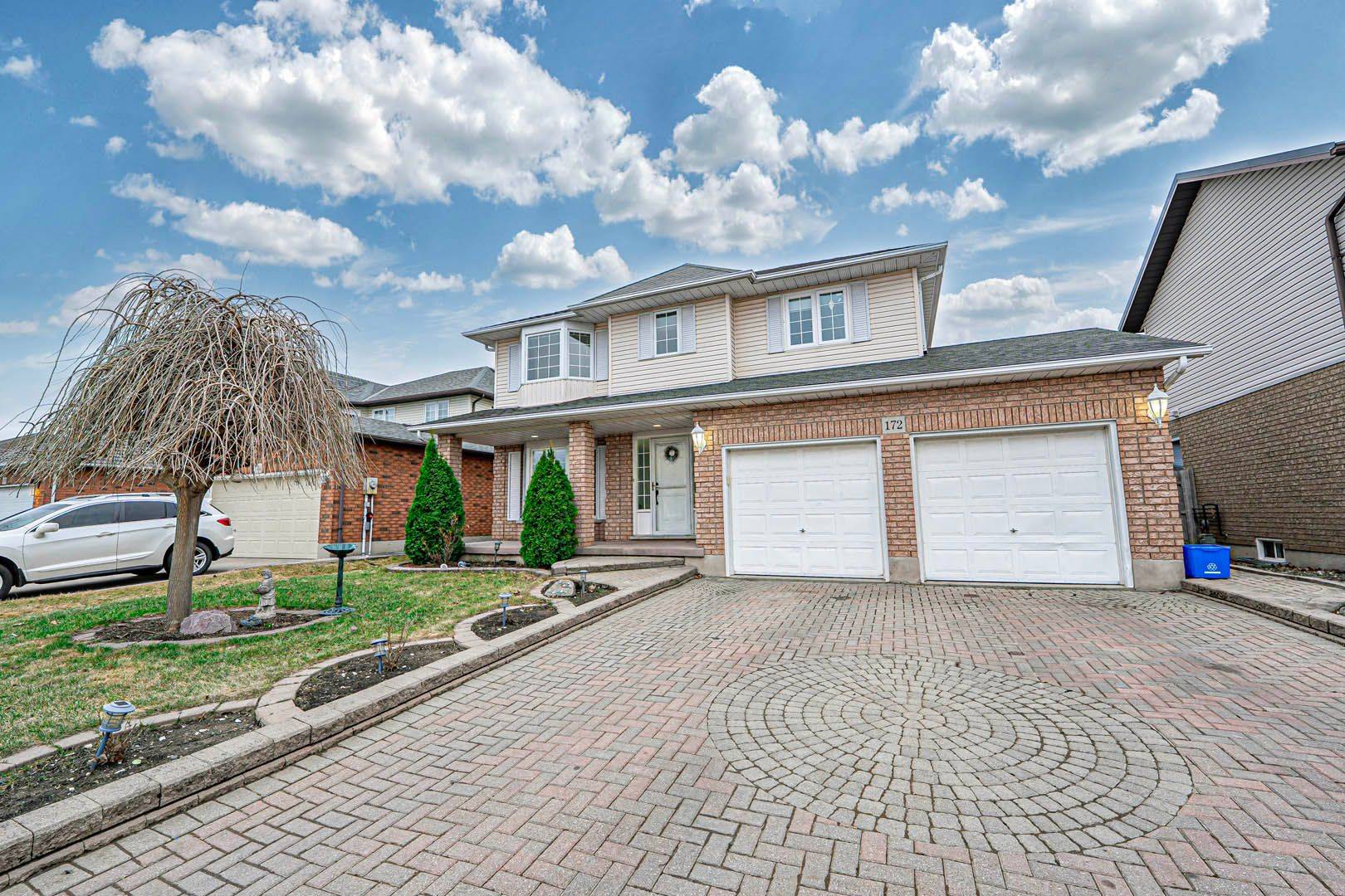 Hamilton, ON L9B 1M8,172 Alderlea AVE