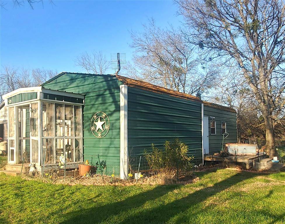 Ravenna, TX 75476,506 S Main
