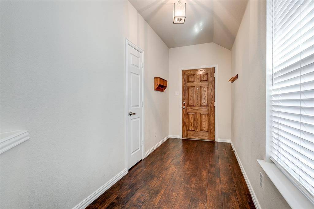 Grand Prairie, TX 75052,5448 Lavaca Road