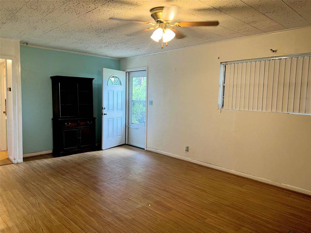 Petrolia, TX 76377,908 E Benton