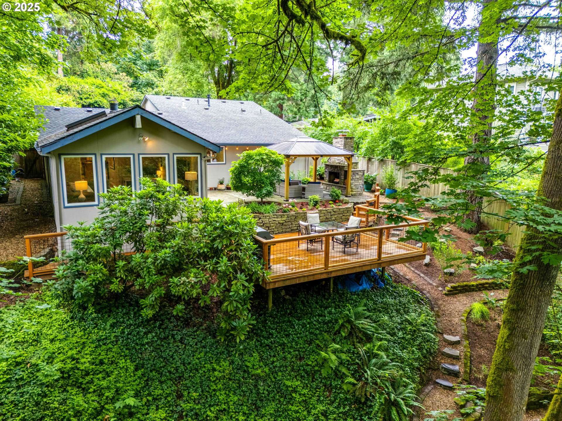 Portland, OR 97219,9525 SW 8TH DR