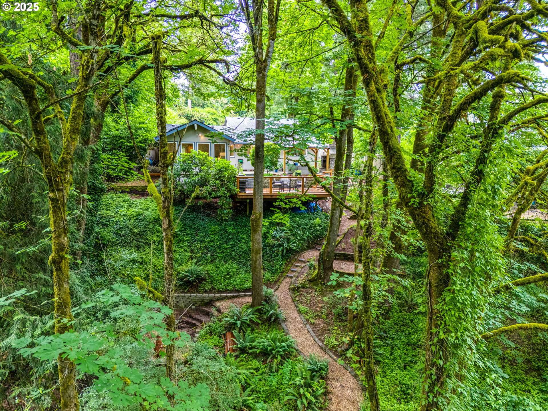Portland, OR 97219,9525 SW 8TH DR