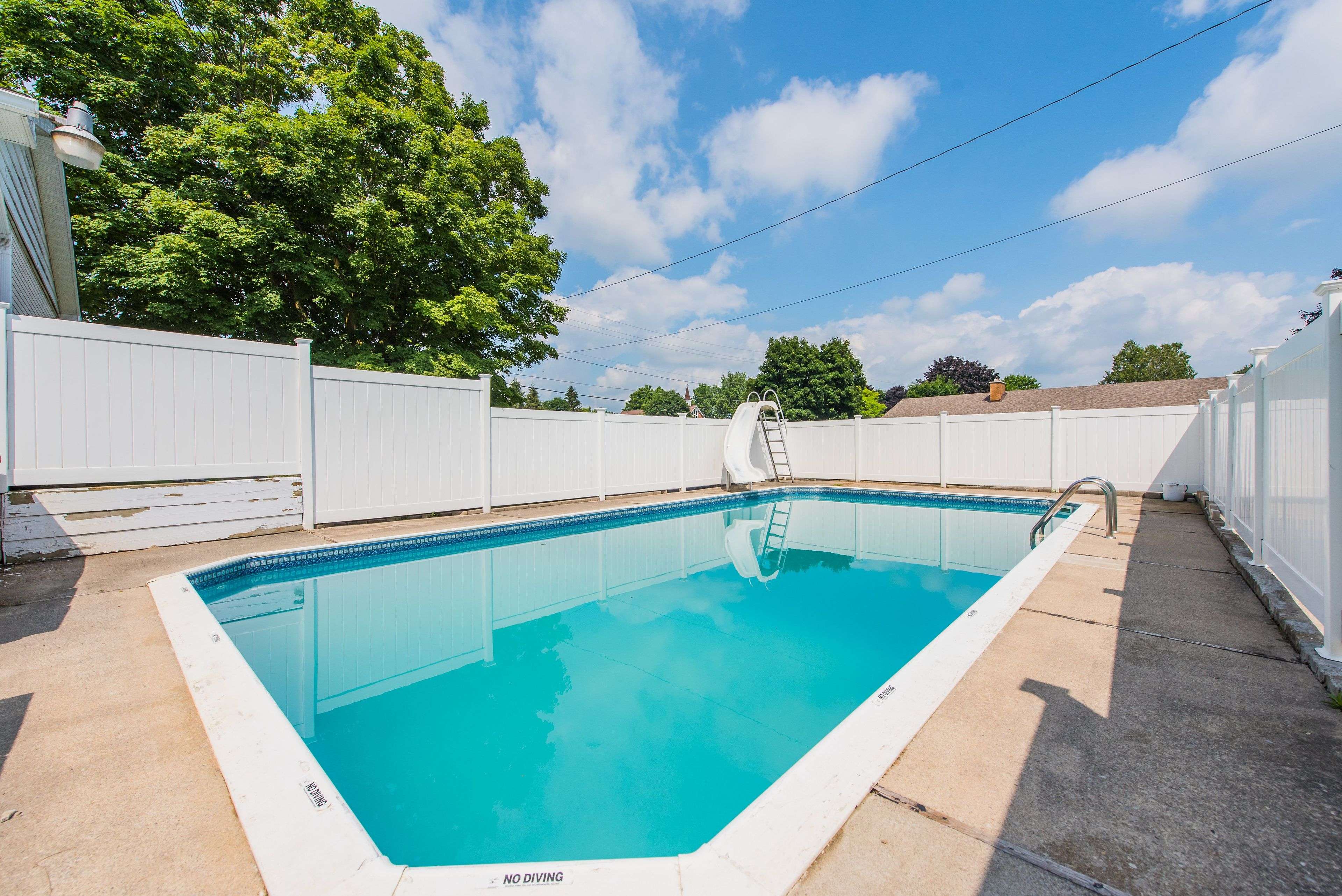 New Tecumseth, ON L9R 1J7,41 Downey AVE
