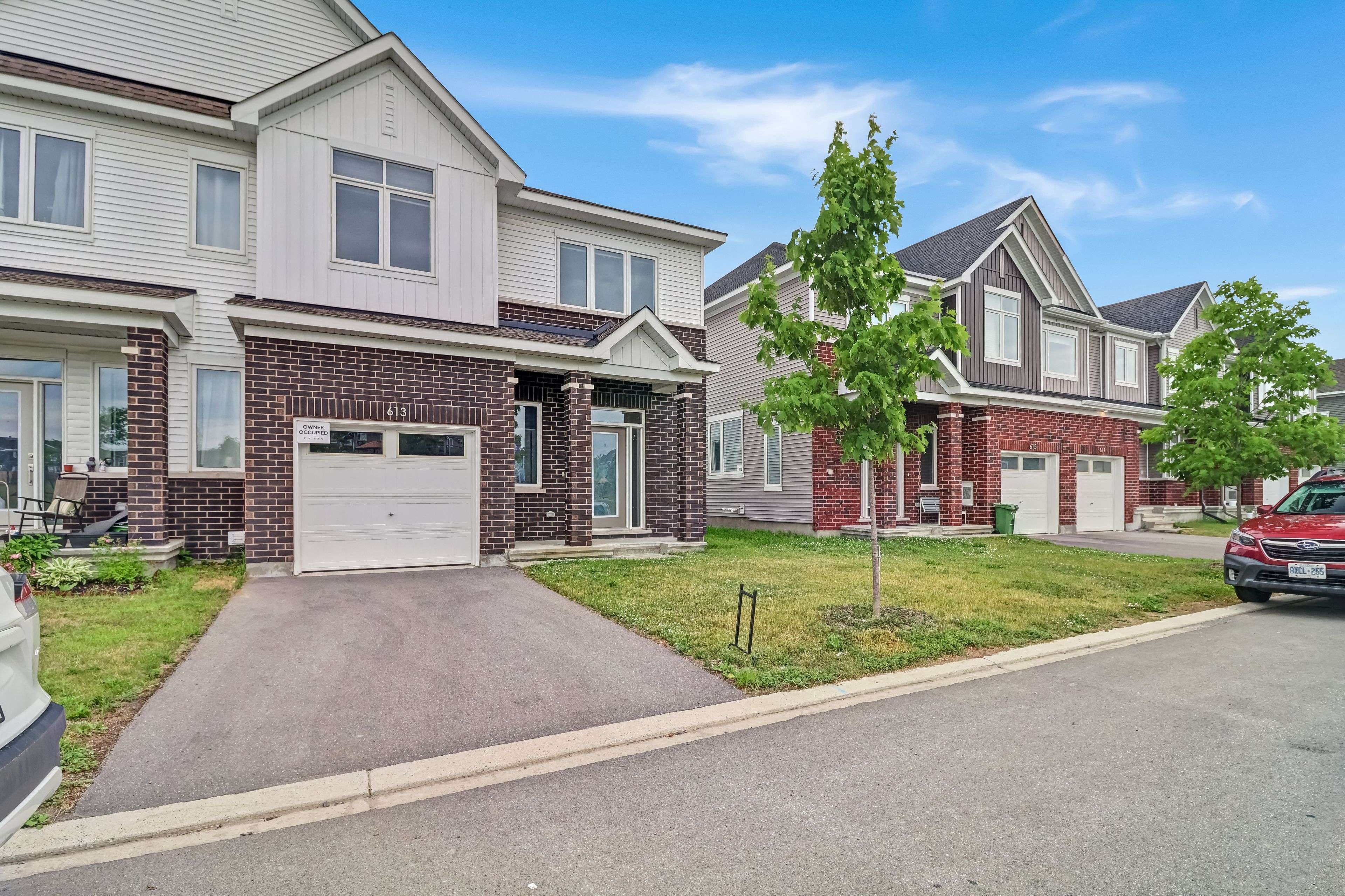 Barrhaven, ON K2J 6C6,613 Chillerton DR