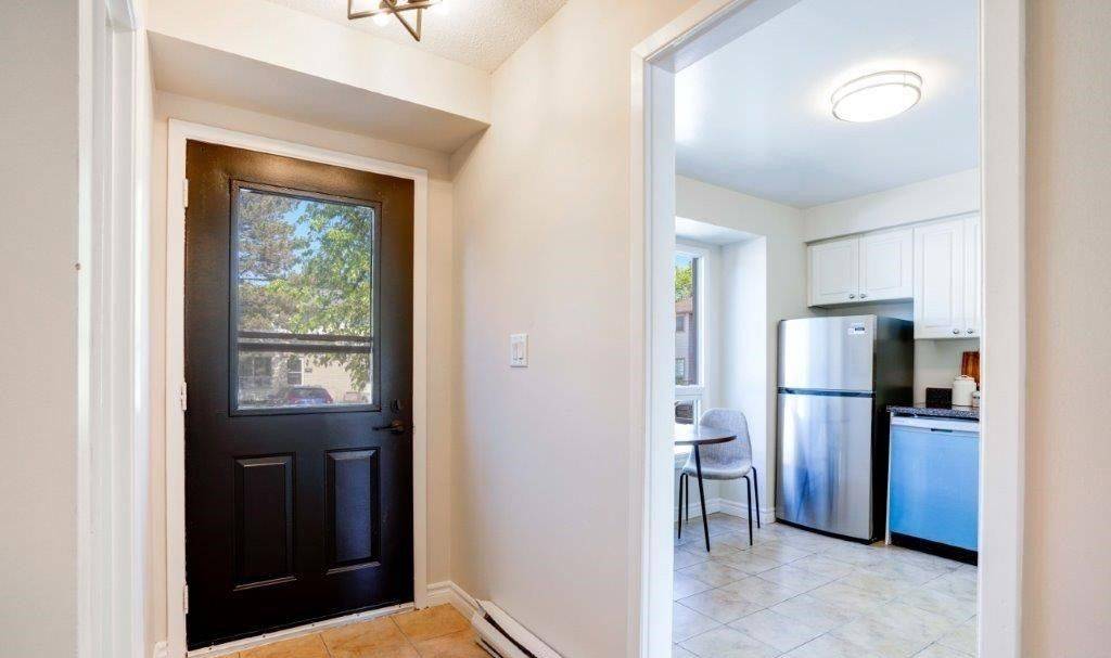 London South, ON N6C 5K3,355 Sandringham CRES #52